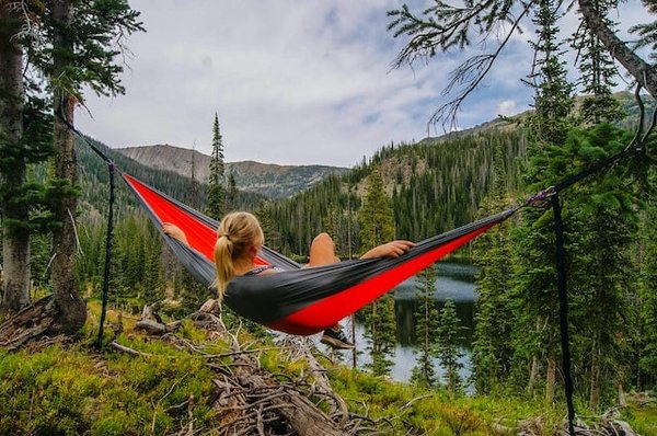5 Conseils Essentiels pour Profiter pleinement de la Nature en Camping