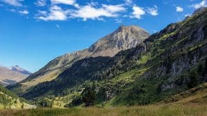 montagne des Pyrénées Urrugne en camping